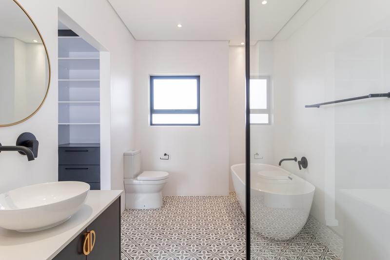 5 Bedroom Property for Sale in Myburgh Park Western Cape